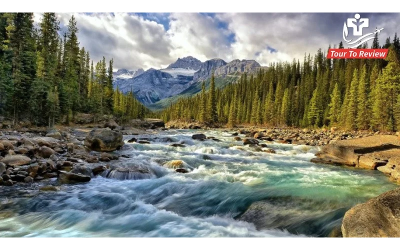 10 scenic places in India