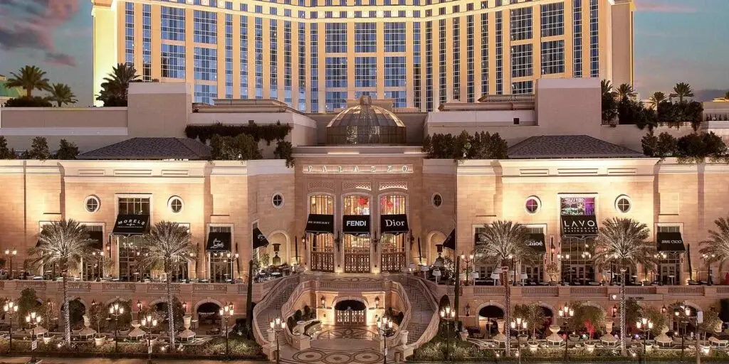 Experience a Royal Stay in Venetian Palazzo