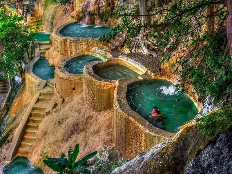 La Gruta, Mexico