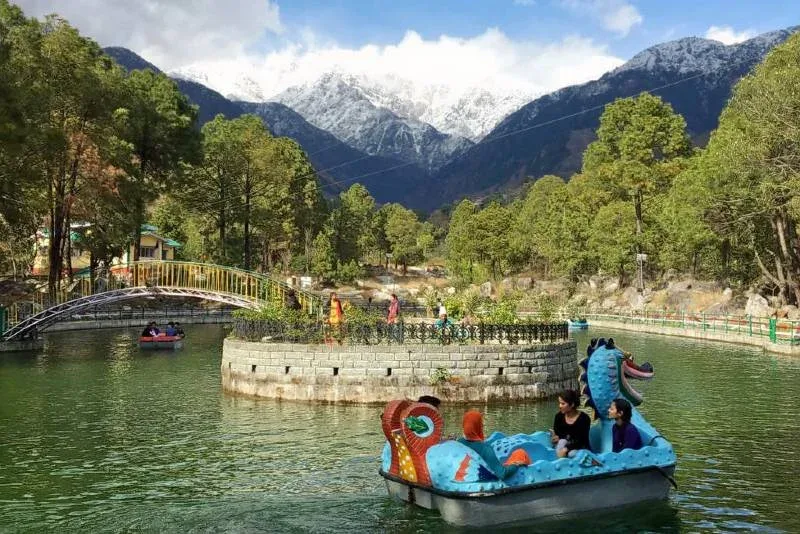 Palampur-Himachal-Pradesh-Lots-of-water