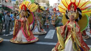 tenerifes-annual-carnival