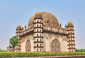 gol-gumbaz_-bijapur