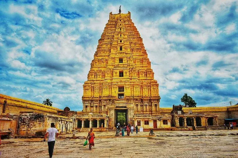 Virupaksha-Temple-Hampi